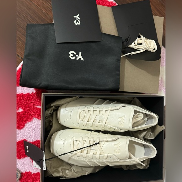Y-3 LUXE LEATHER SHOES MADE
MODERN👟 - Picture 10 of 16